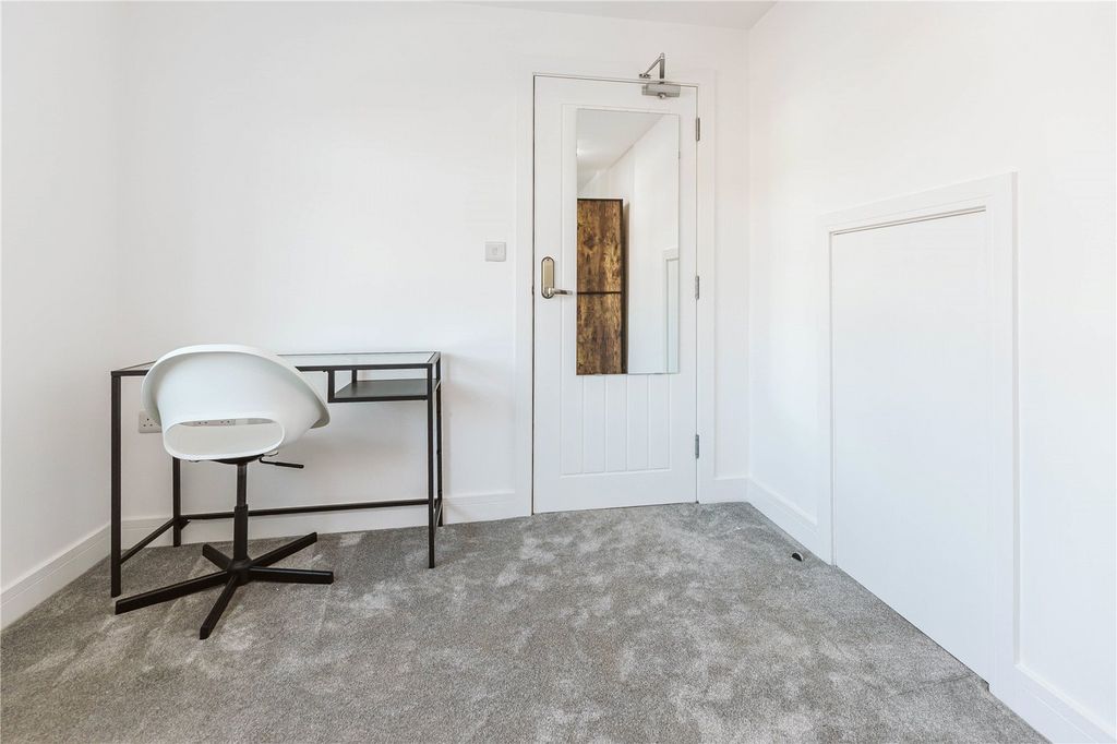 3 bed shared accommodation to rentConygre Grove, Filton, Bristol BS34 photo 4