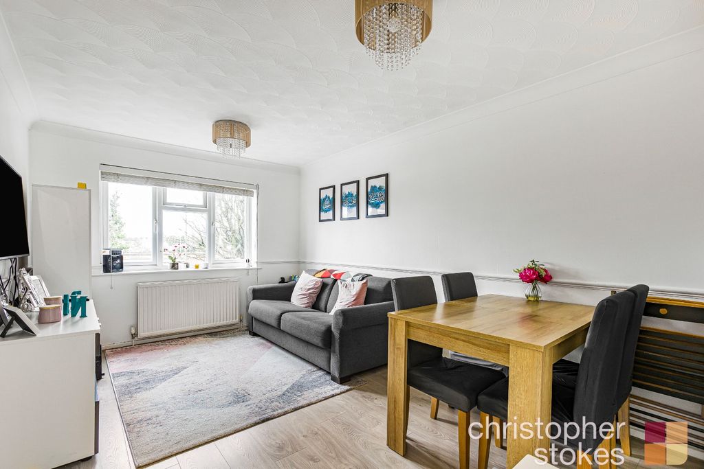 Property photo 2 of 12 2997335