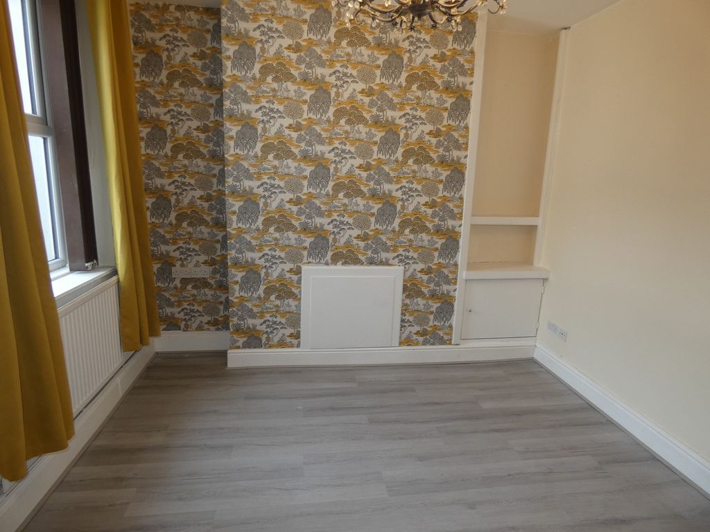 Property photo 3 of 9 Rear Lounge