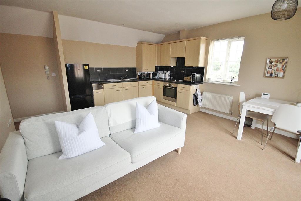 Property photo 2 of 8 Open Plan Kitchen / Lounge