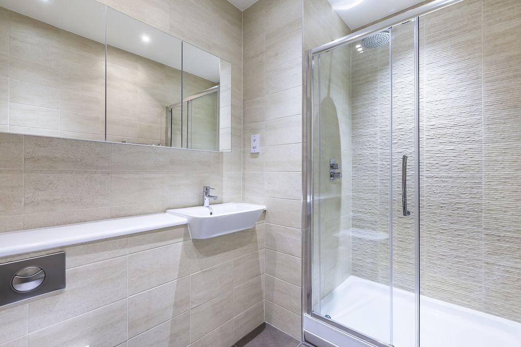 Property photo 3 of 12 Shower Room