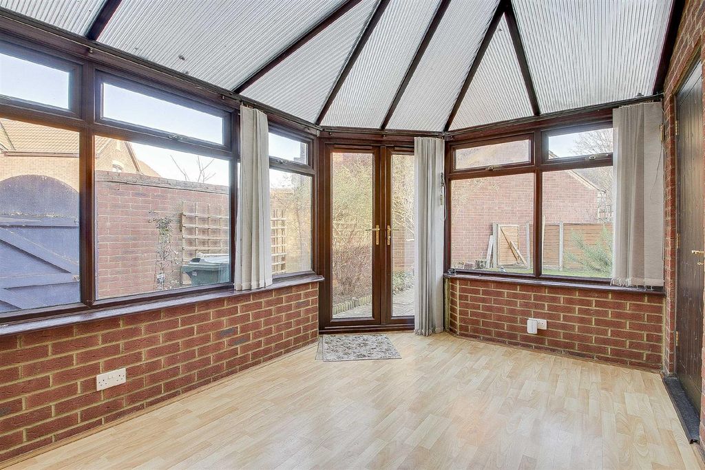 Property photo 3 of 19