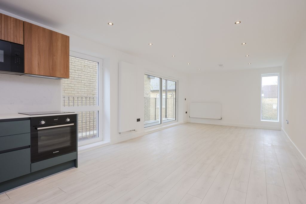 Property photo 3 of 10 Picture No. 12