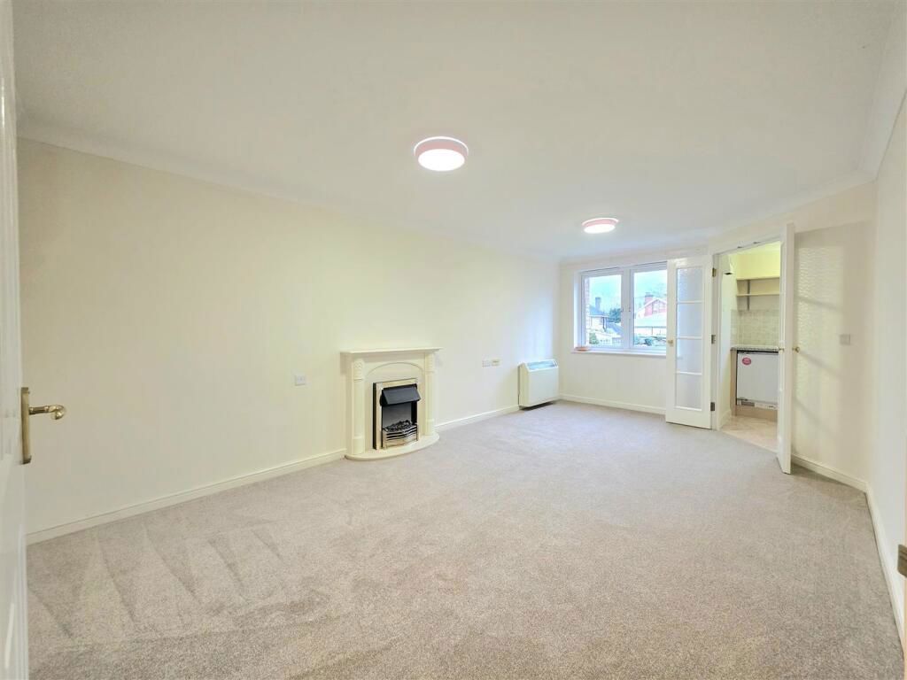 Property photo 2 of 19