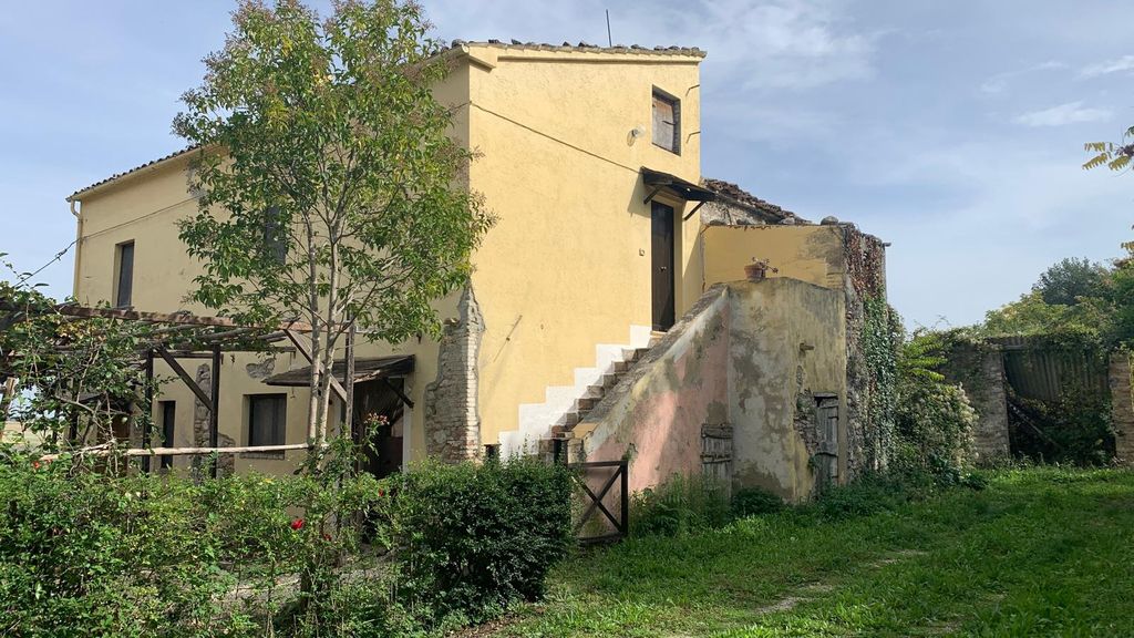 Property photo 1 of 39