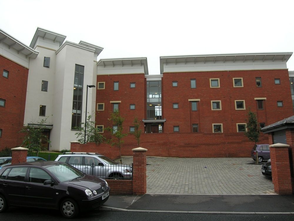 Property photo 1 of 8