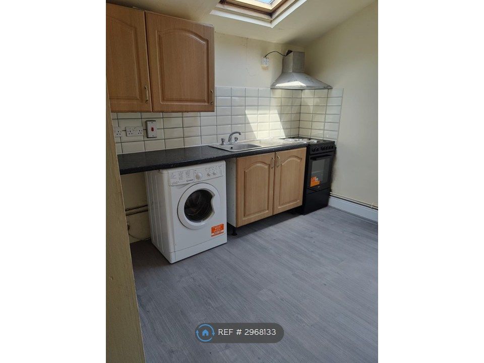 Property photo 2 of 3