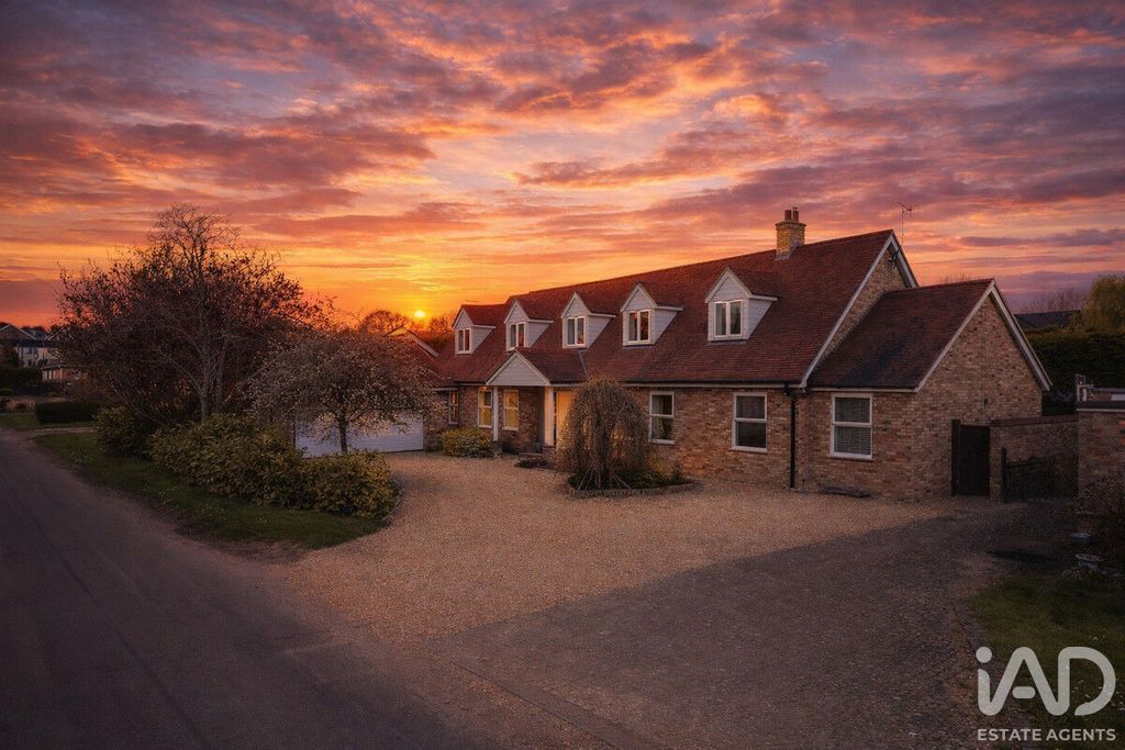 Property photo 1 of 39