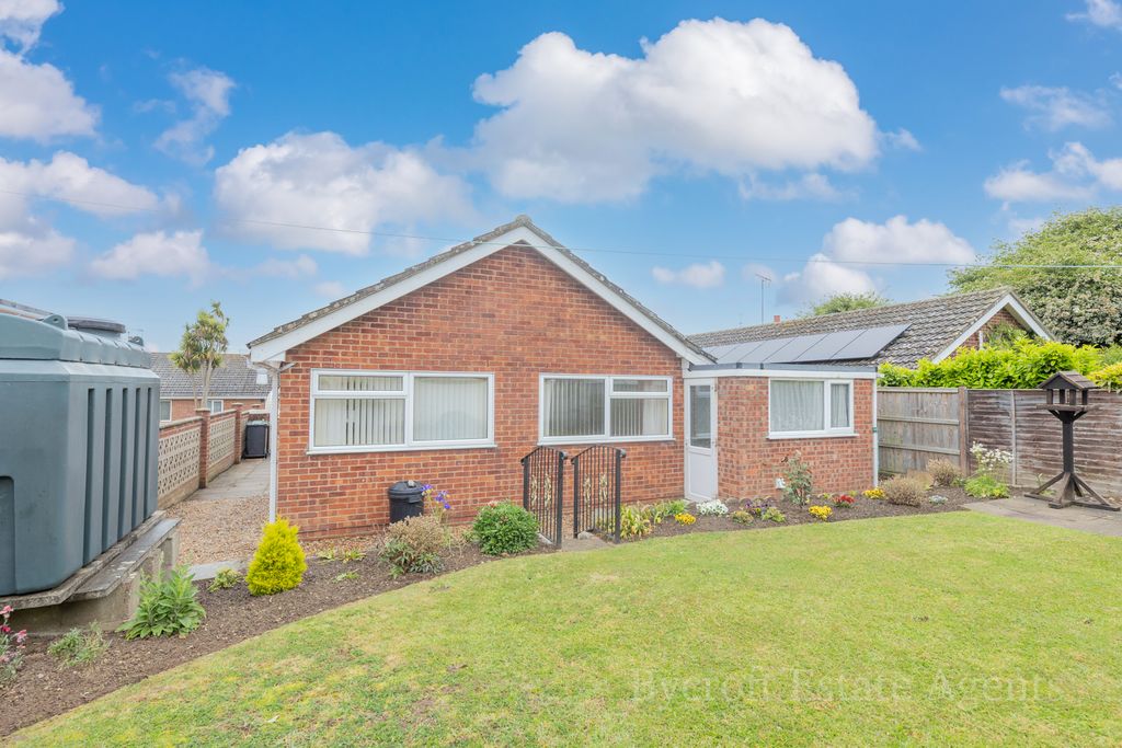 Property photo 1 of 11