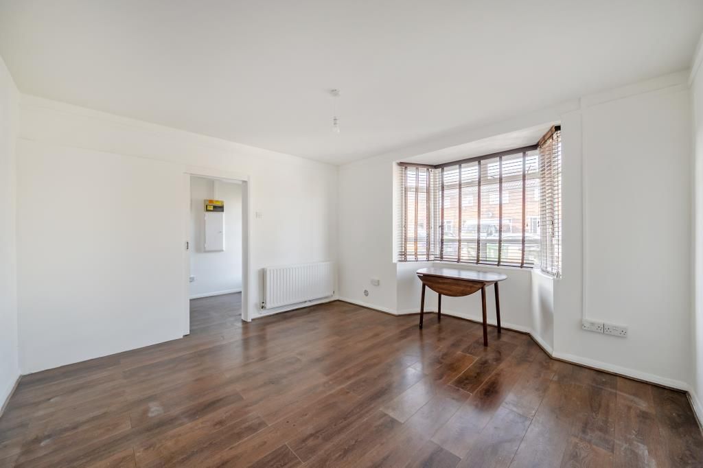 Property photo 2 of 20 Reception