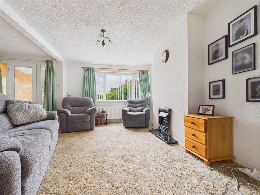 Property photo 3 of 18 Cam02453G0-Pr0129-Still007.Jpg