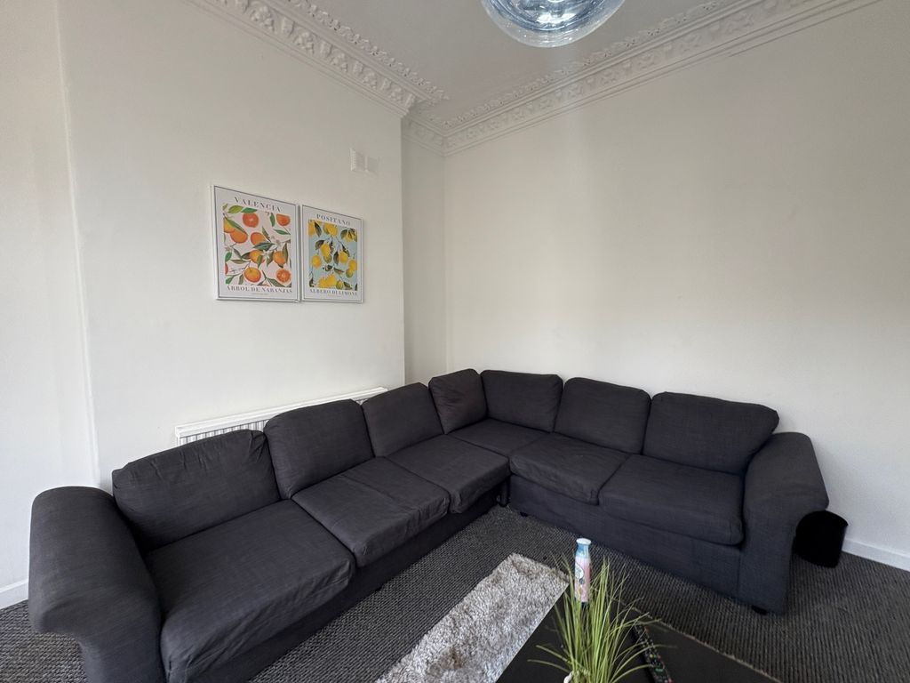 Property photo 2 of 12 Fec54B53-3882-4d89-811B-d4d5c2c13805