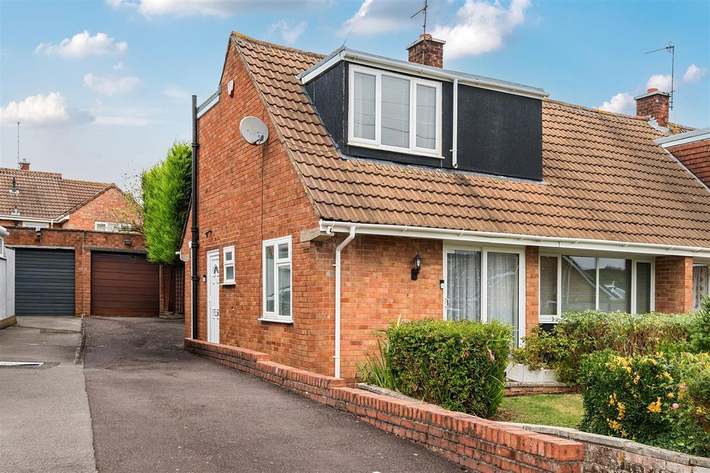 Property photo 1 of 13 25-6A9E98049286B-23-6A9E89Aae37Eb-1-6A9Ae09602326-