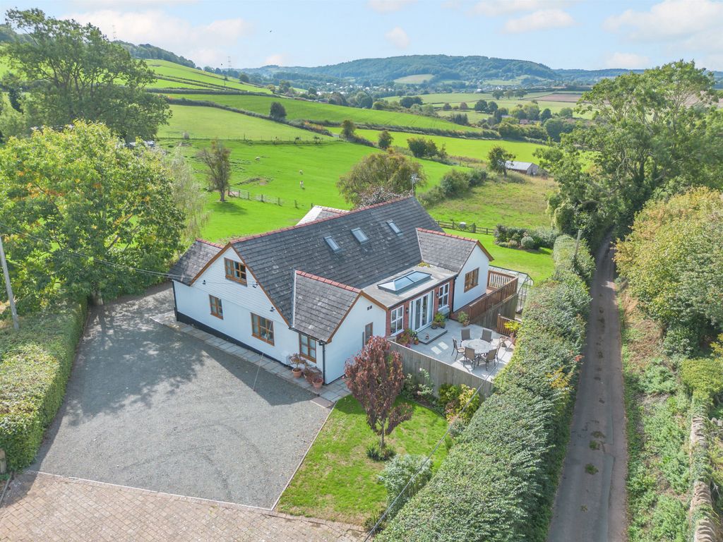 Property photo 1 of 31