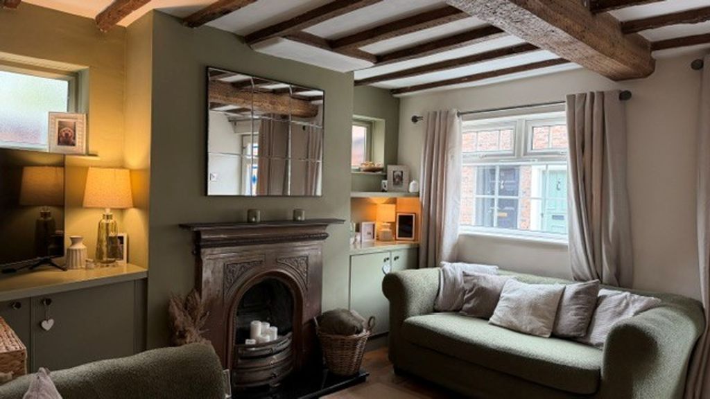 Property photo 2 of 12