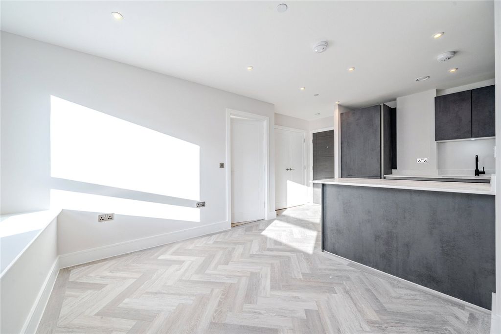 Property photo 3 of 11 Picture No. 06