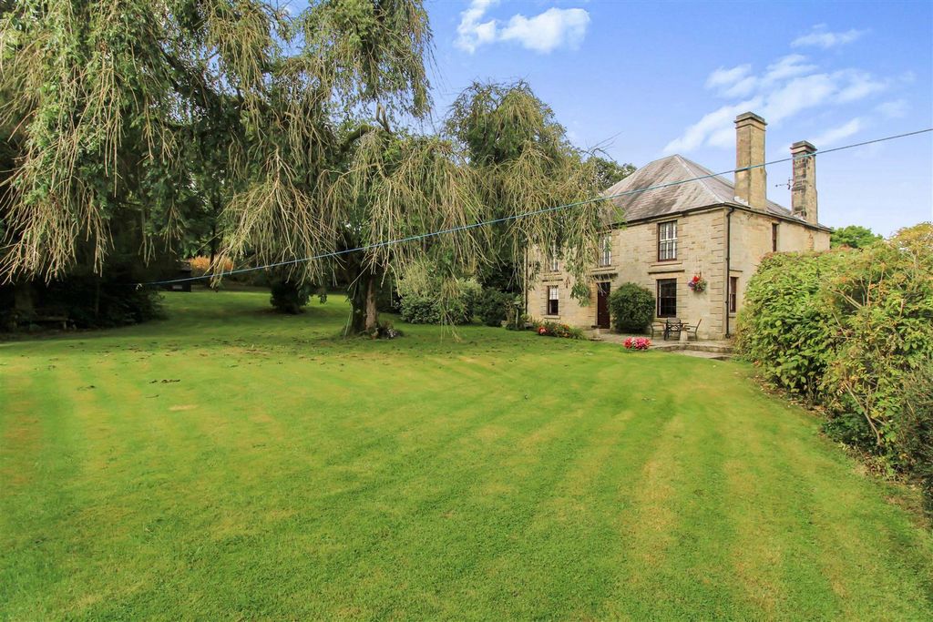 Property photo 3 of 45