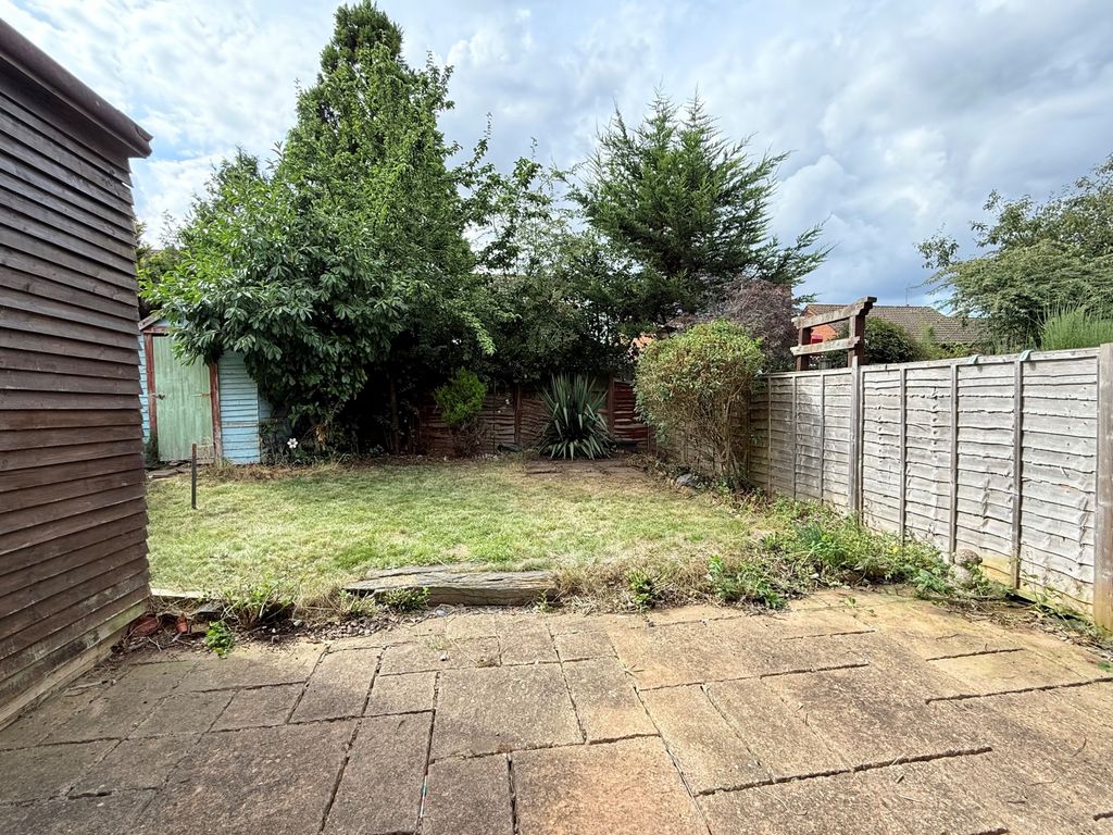 Property photo 3 of 10 Garden