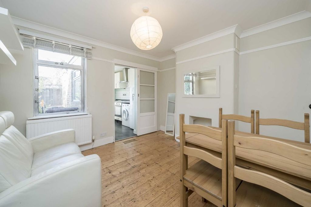 Property photo 2 of 7