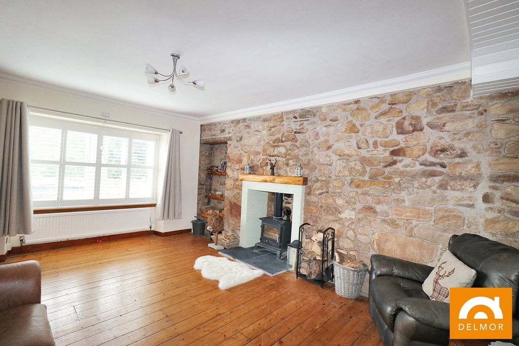 Property photo 3 of 26