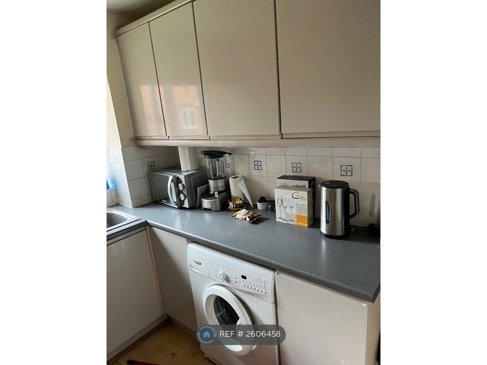 Property photo 2 of 15 Kitchen - Counter Top Dishwasher Not In Photo