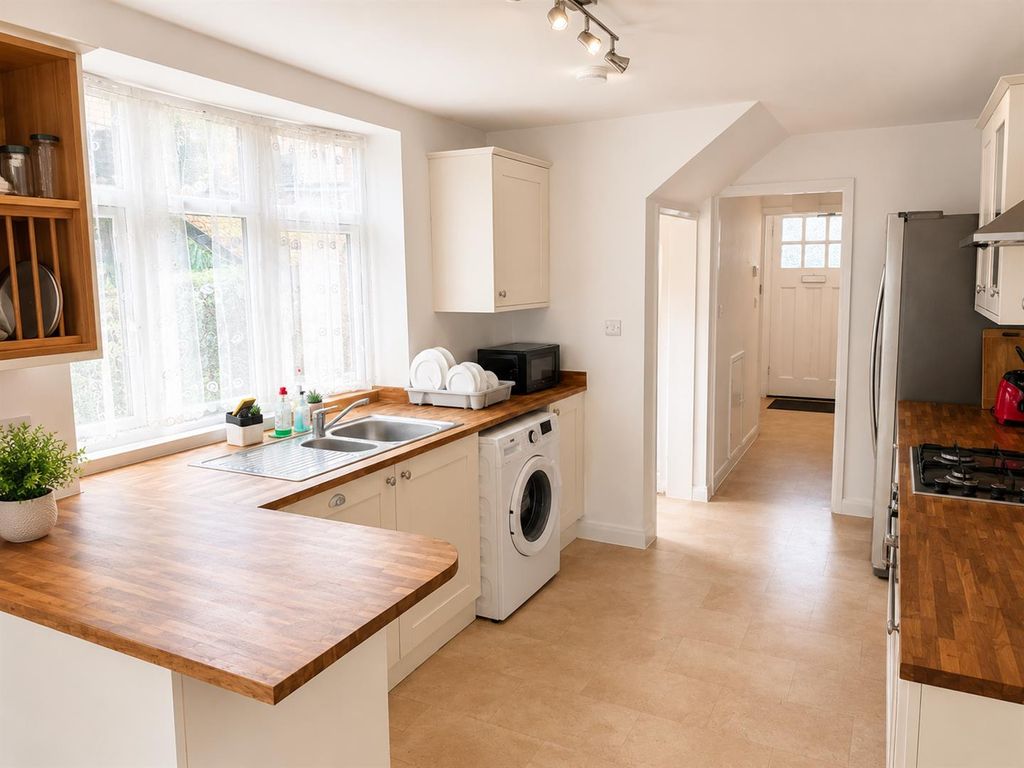 Property photo 2 of 6 Kitchen.Png