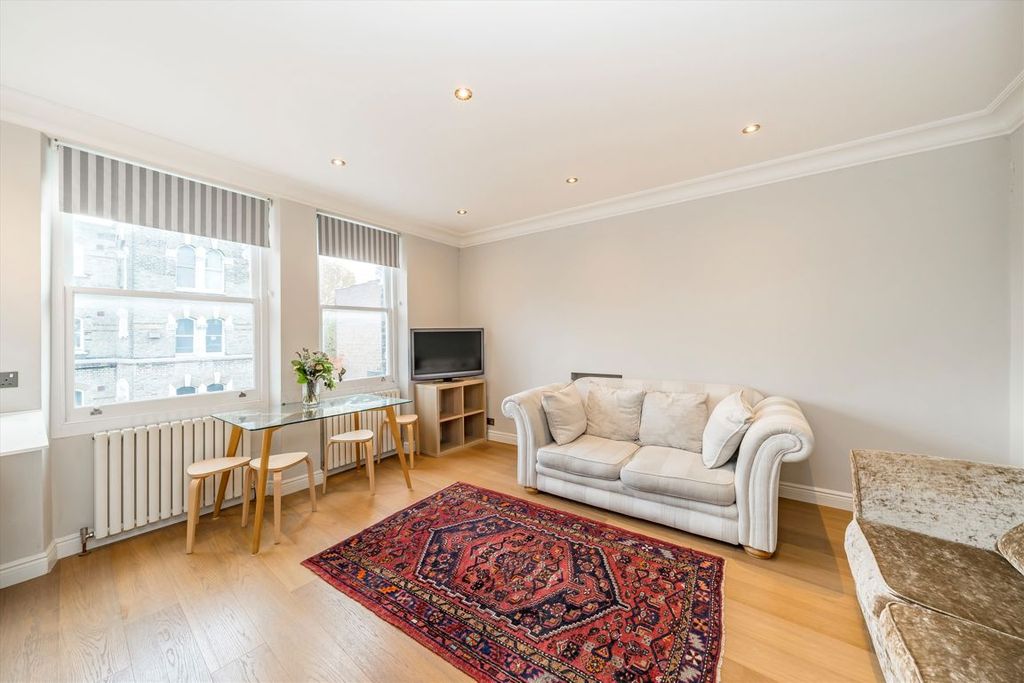 Property photo 2 of 7