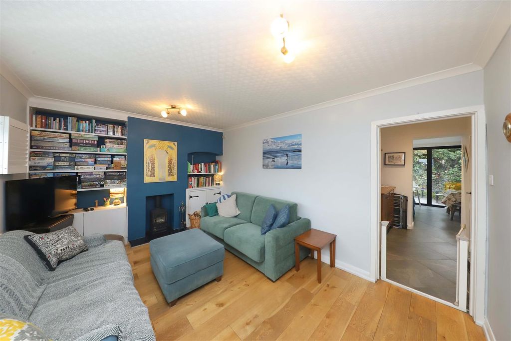 Property photo 3 of 15