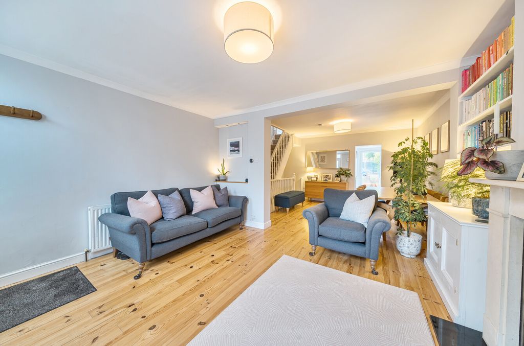 Property photo 3 of 22