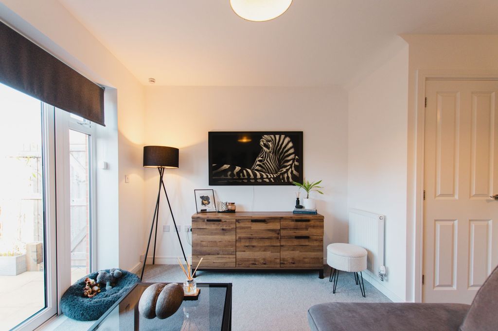 Property photo 3 of 19