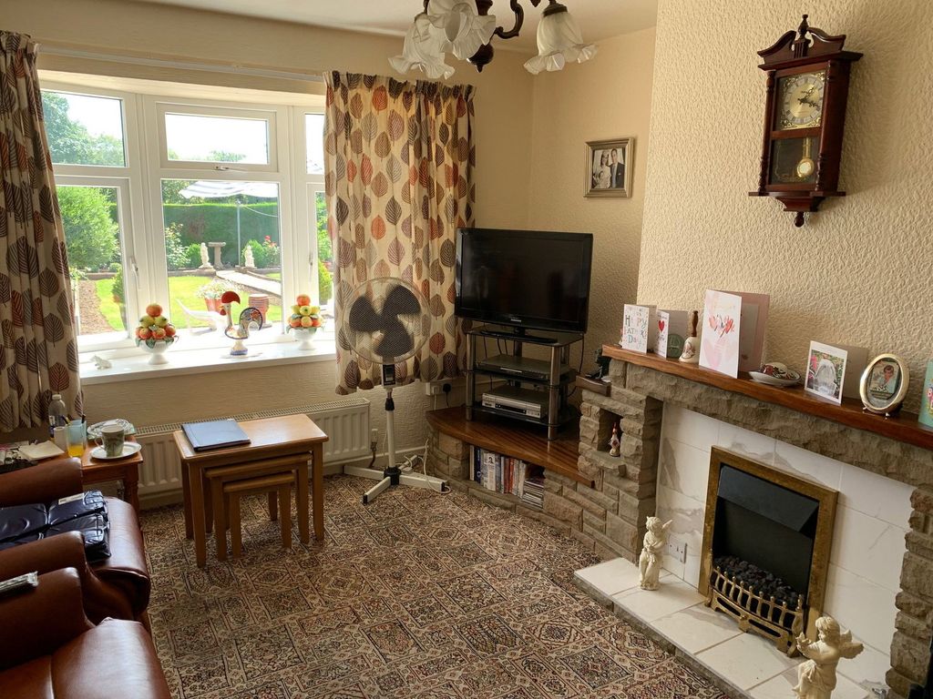 Property photo 2 of 23