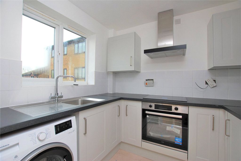 Property photo 2 of 5 Picture No. 13