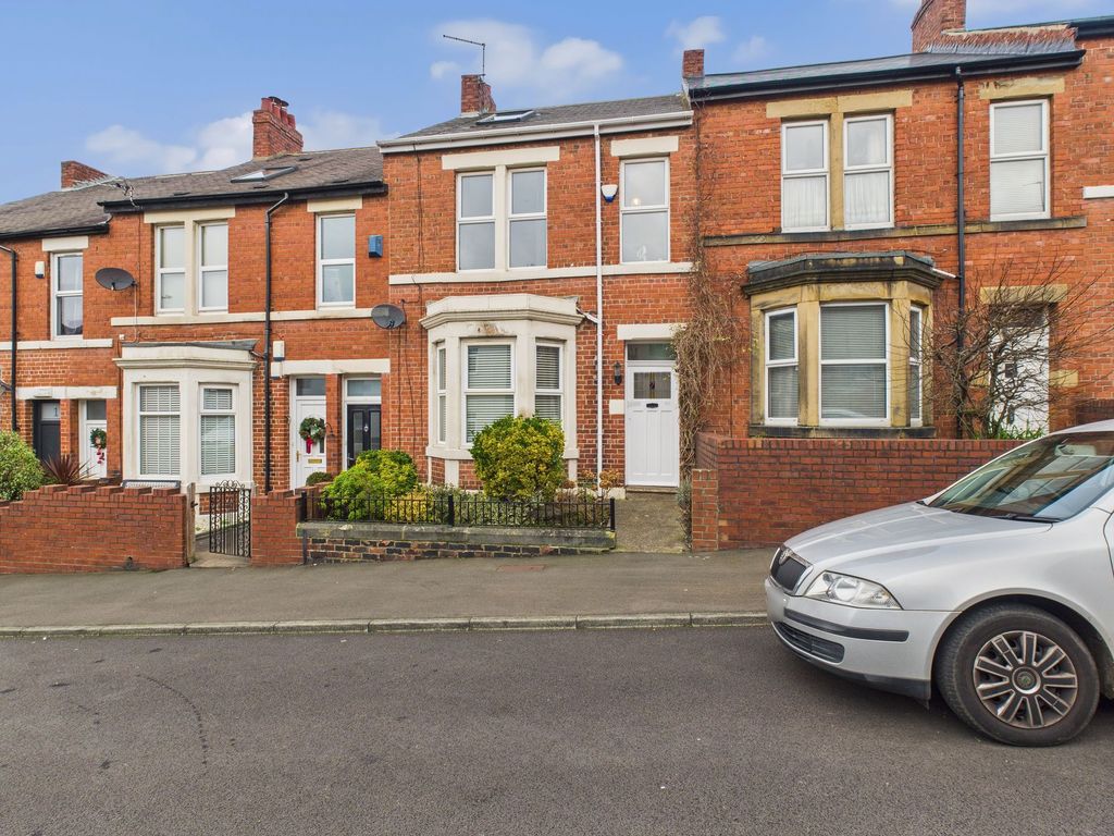 Property photo 1 of 12 External