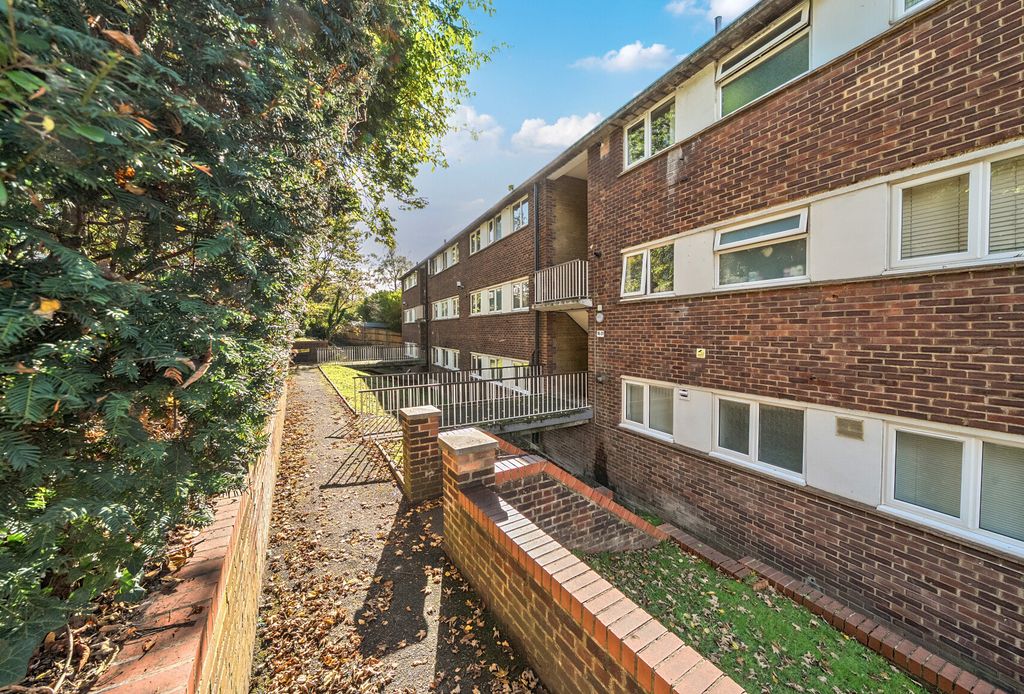 Property photo 3 of 14 External