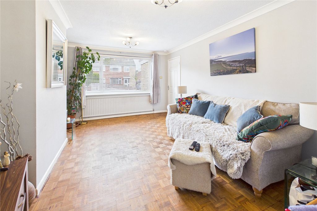 Property photo 2 of 19 Living Room