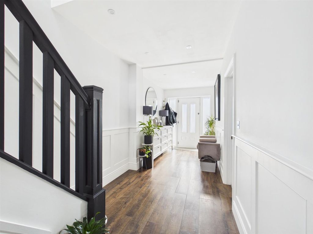Additional image 25 of 5 bed detached house for saleMead Way, Coulsdon CR5
