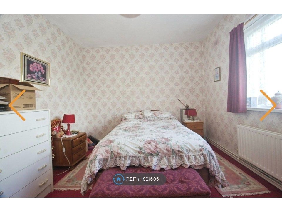 Property photo 1 of 9 Bedroom View 1