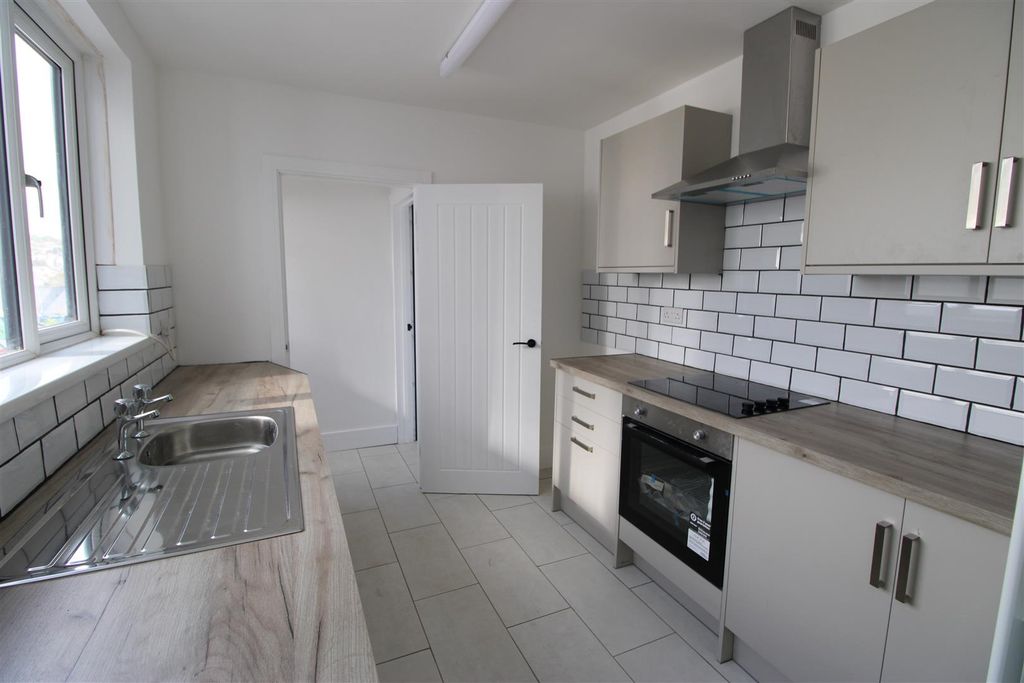 Property photo 2 of 10 Img_0463.Jpg
