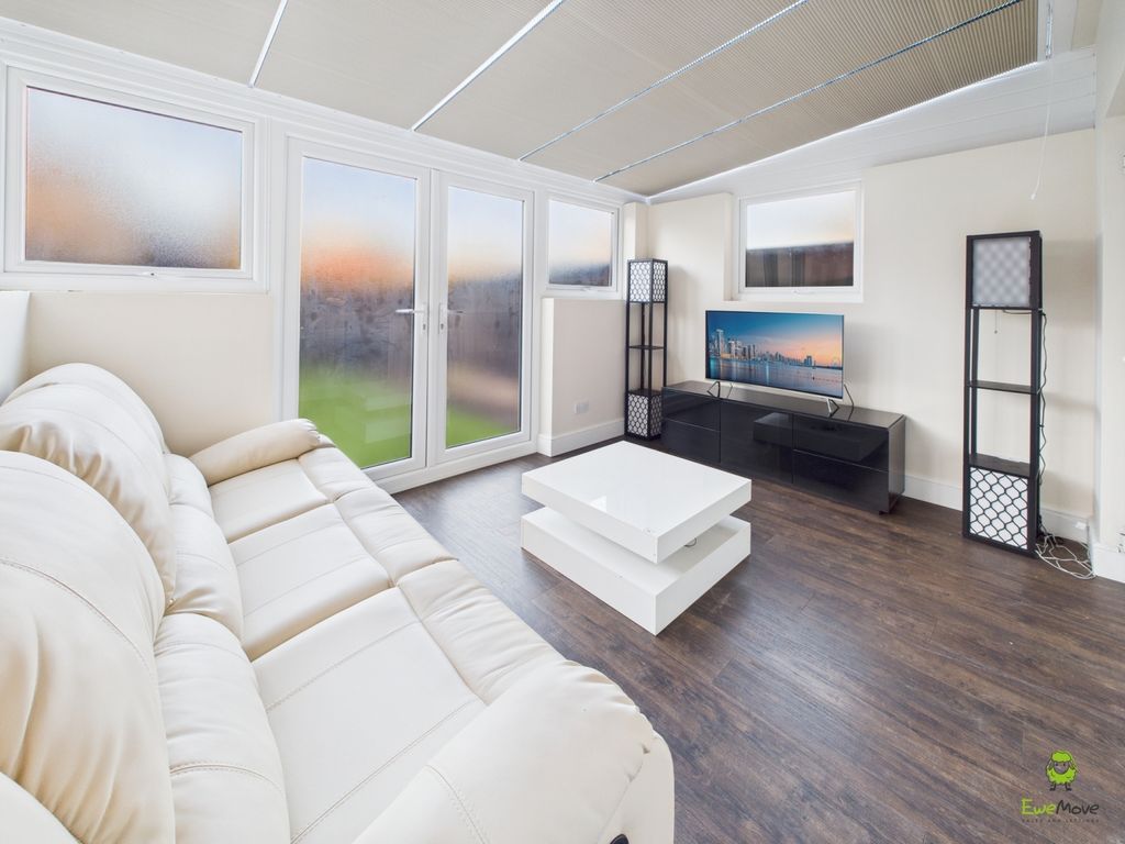 Property photo 3 of 24 Presented By Clinton At Ewemove Bexleyheath And Da