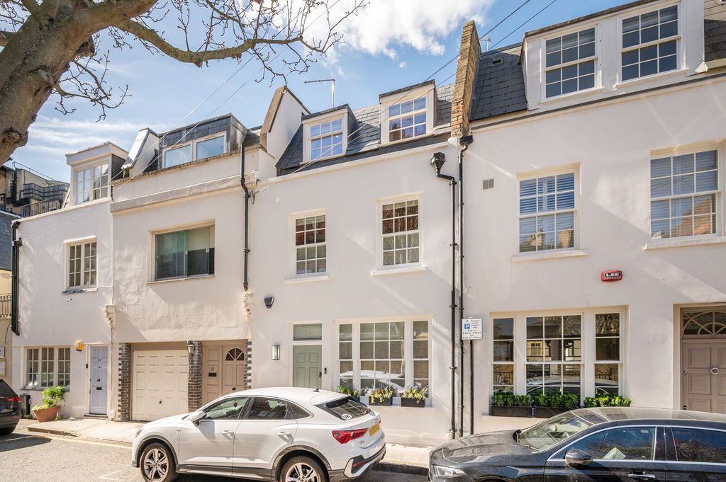 Property photo 1 of 77