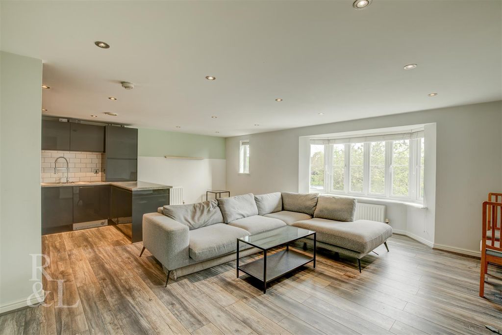 Property photo 3 of 14 Export-10.Jpg