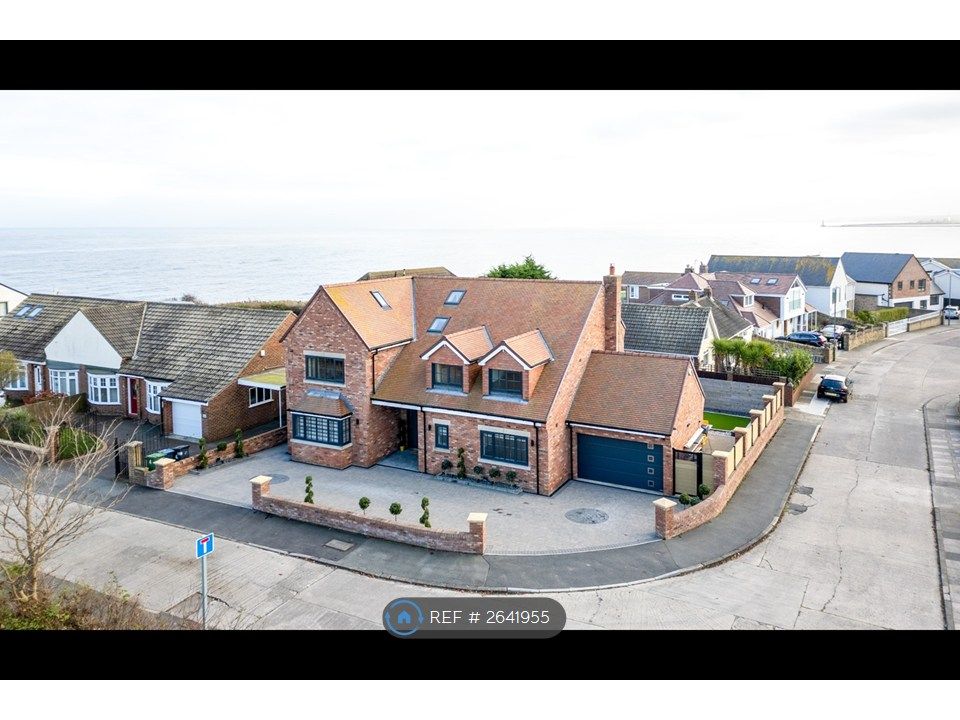 Property photo 3 of 34