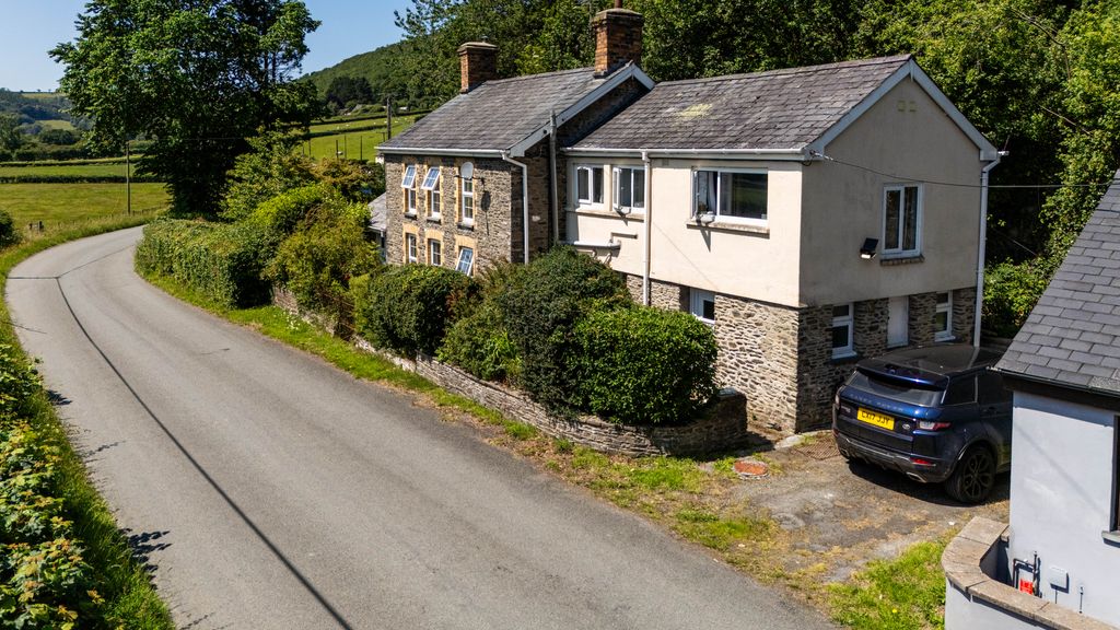 Property photo 2 of 38 Dji_20250618123945_0230_D-Min (2)