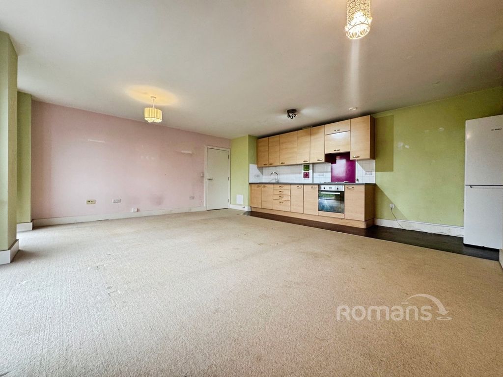 Property photo 2 of 7 Picture No. 11