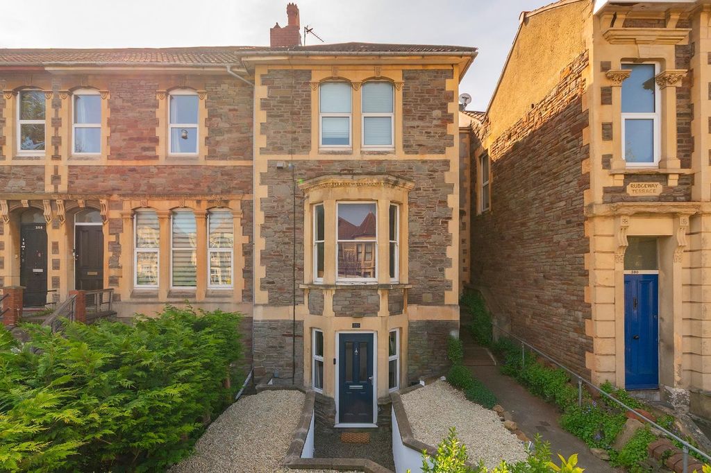 Property photo 2 of 24 G3F9F2Rev - External B.Jpg