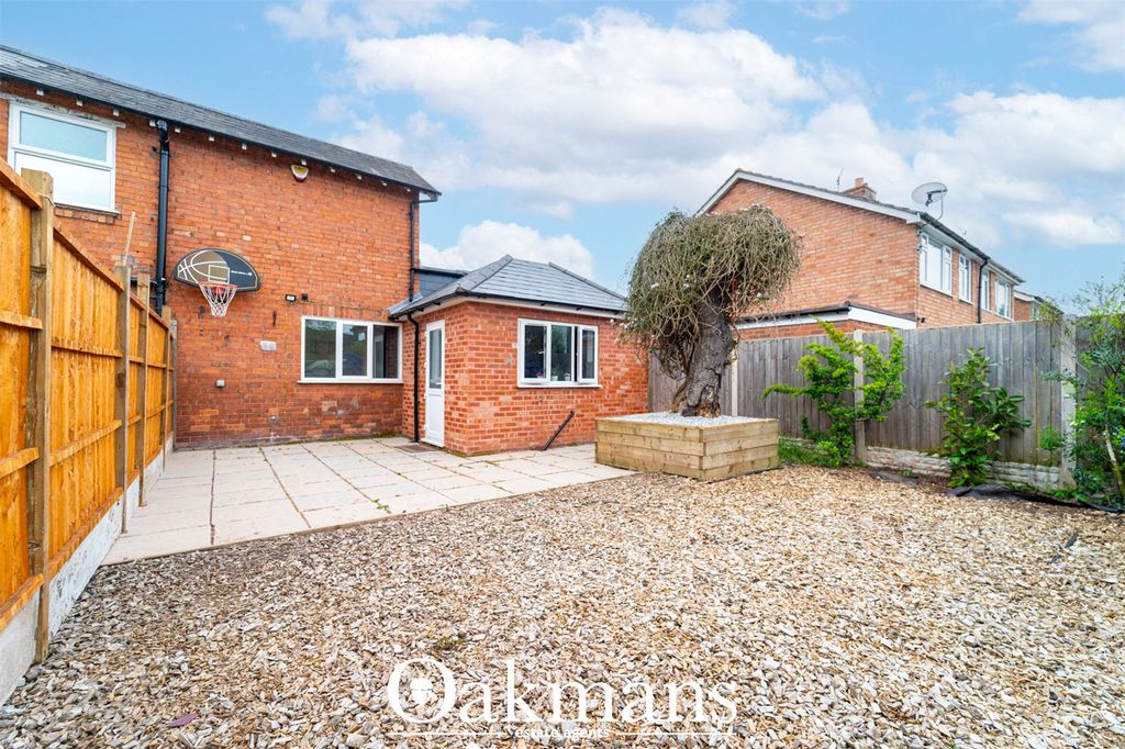 Additional image 12 of 3 bed semi-detached house to rentStourbridge Road, Bromsgrove, Worcestershire B61