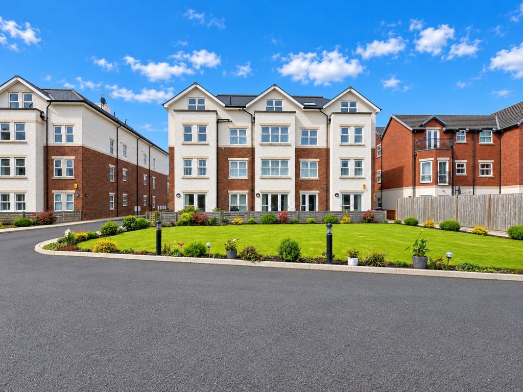 Property photo 2 of 15 5598582