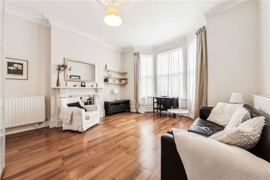 Property photo 2 of 6