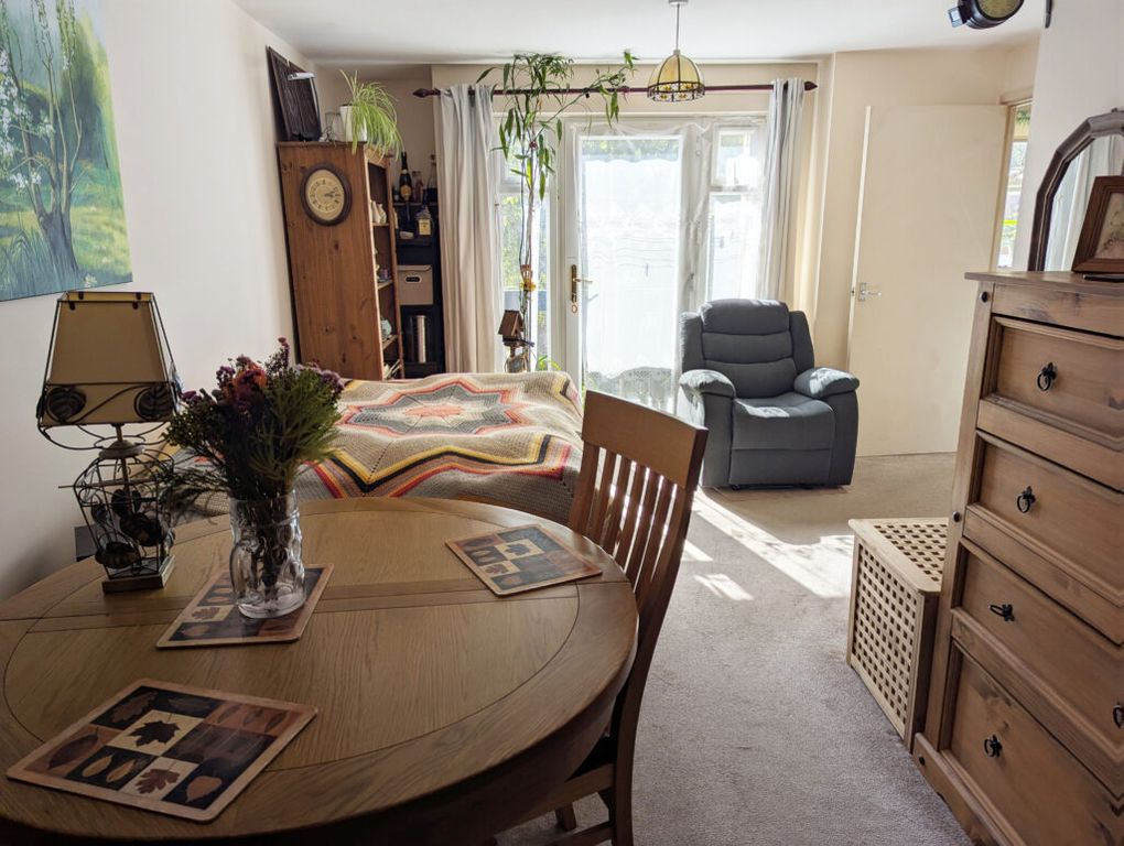 Property photo 3 of 7