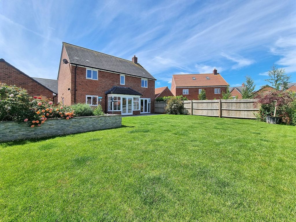 Property photo 2 of 18